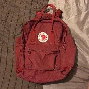 Fjallraven Kanken bag